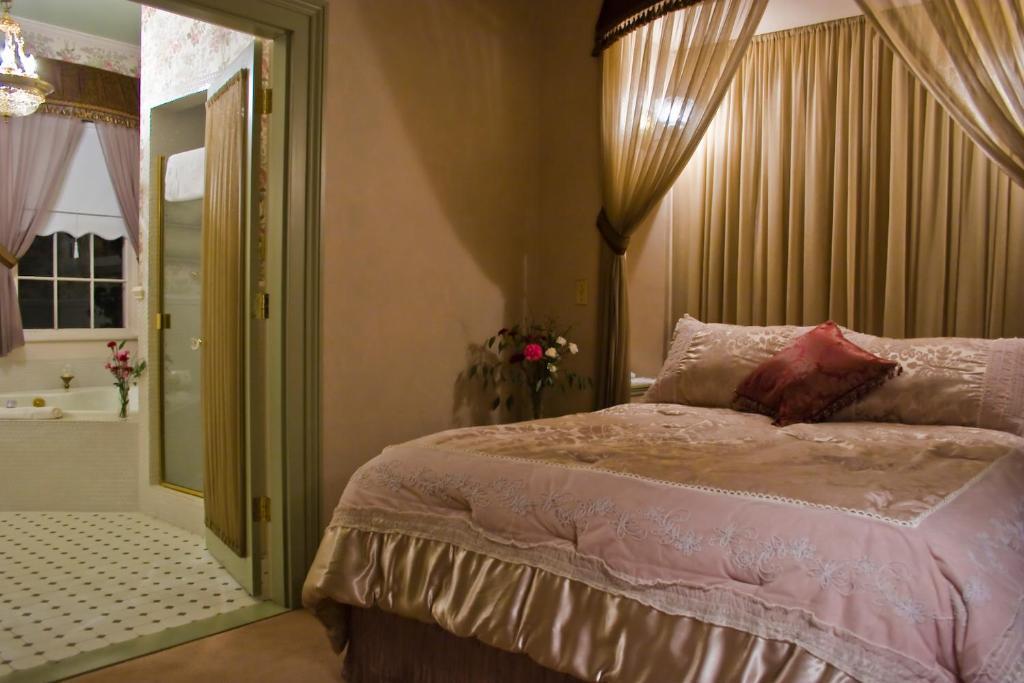 Bybee'S Historic Inn Jacksonville Room photo