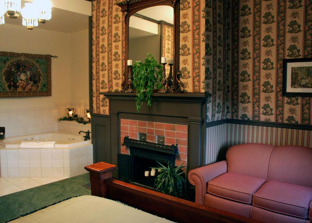 Bybee'S Historic Inn Jacksonville Room photo